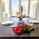 Apartamento St Raphael Marina Sea Breeze & Pool, Sleeps 4 Limassol