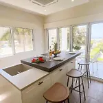 St Raphael Marina Sea Breeze & Pool, Sleeps 4