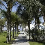 Apartamento St Raphael Marina Sea Breeze & Pool, Sleeps 4 Limassol