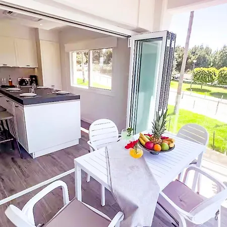 St Raphael Marina Sea Breeze & Pool, Sleeps 4