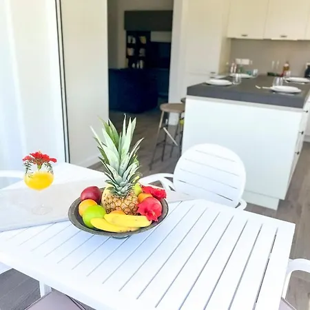 Апартаменты St Raphael Marina Sea Breeze & Pool, Sleeps 4