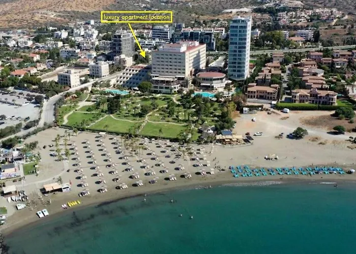 Appartamento St Raphael Marina Sea Breeze & Pool, Sleeps 4